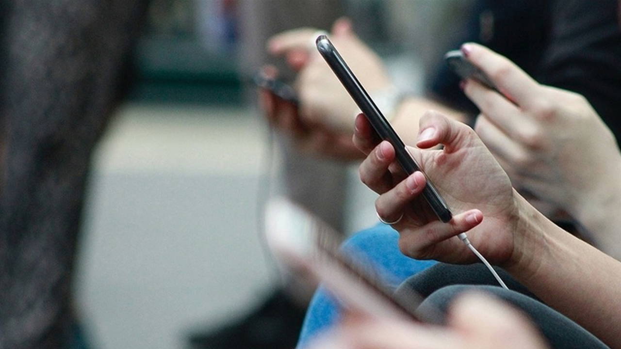 Ekran bağımlılığı vücudu savunmasız bırakıyor