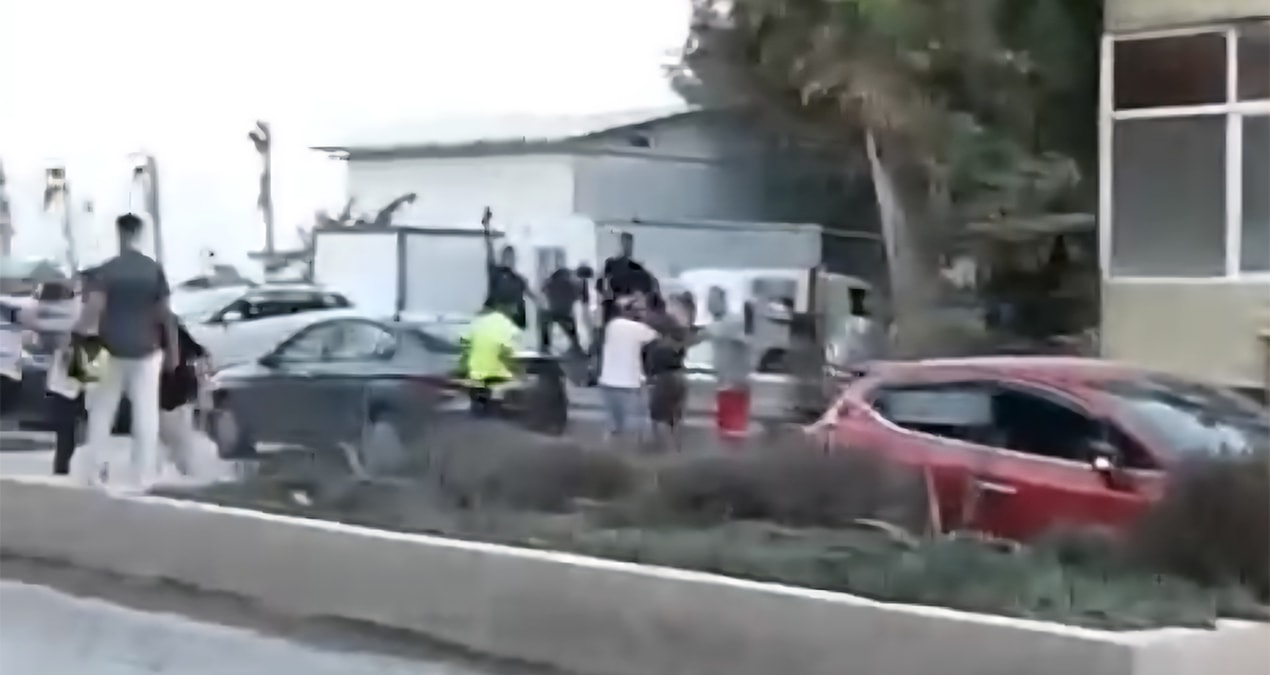 İki grup birbirine girdi, polis havaya ateş açmak zorunda kaldı