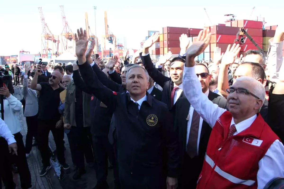 17. İyilik Gemisi, Bakan Yerlikaya’nın katıldığı törenle Gazze’ye uğurlandı