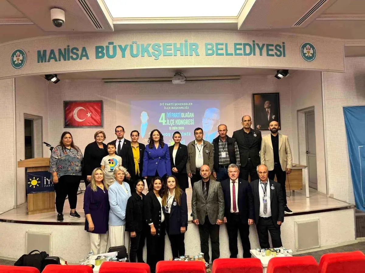 İYİ Parti Şehzadeler İlçe Kongresi’nde Gözde Akçakın Aytaç Güven Tazeledi