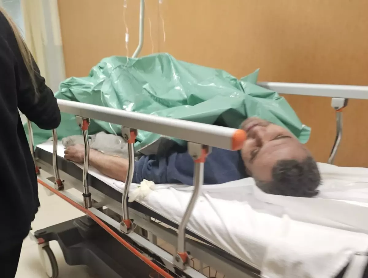 Ateşle İçki Sıkıntısı: Adam Yanık Yaralarıyla Hastaneye Kaldırıldı