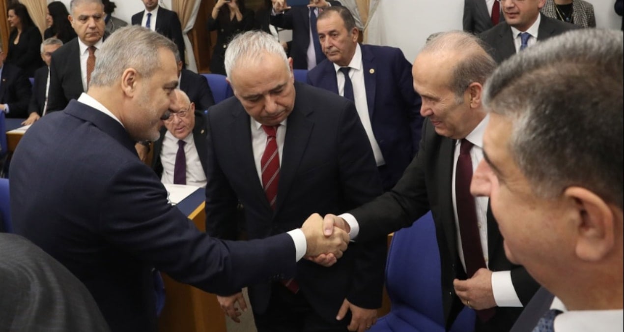 Başkonsolos kumarhanede eşi güzellik merkezinde