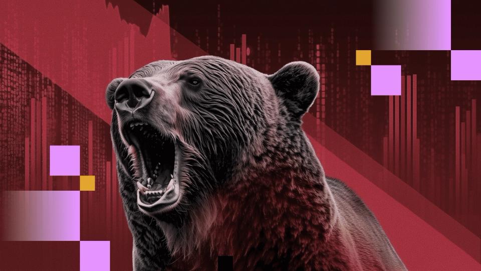 Bitcoin Plunges Under $98,000, ETH, SOL, ADA Down 8% as $880M in Bullish Bets Liquidated