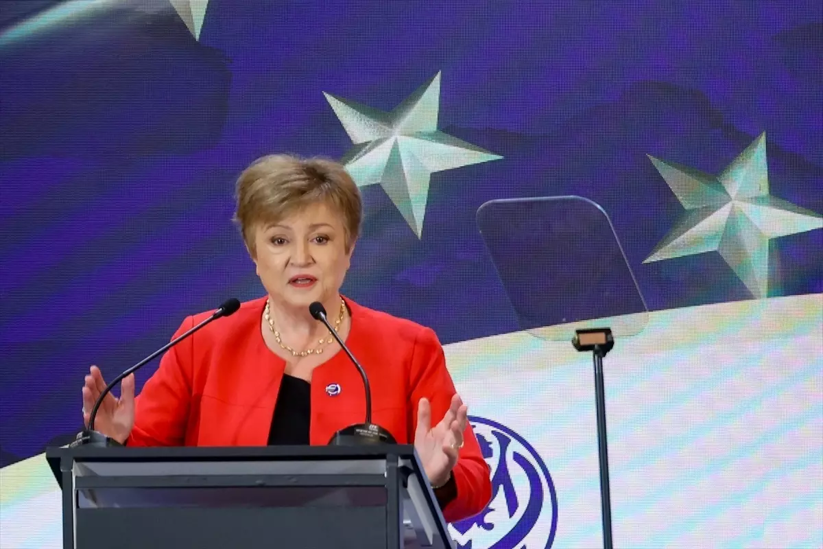 Bulgaristan Avroya Geçişte Yalnız Değil