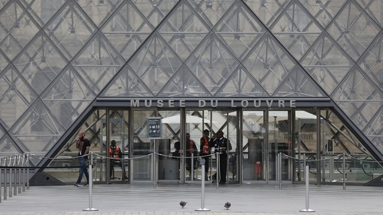 Louvre Müzesi soygununda skandal: Güvenlik şifresi “LOUVRE” çıktı