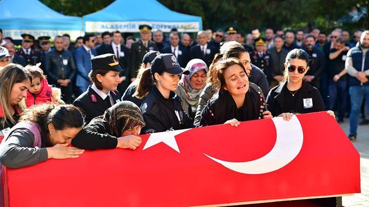 Şehit polis görev yaptığı ilçeden son yolculuğuna uğurlandı
