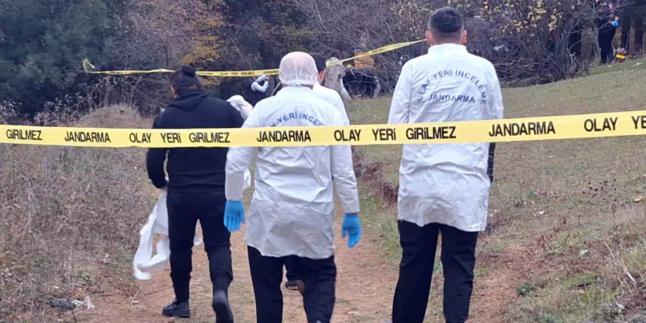 8 gündür kayıptı! Yol kenarında eski eşi ile ölü bulundu