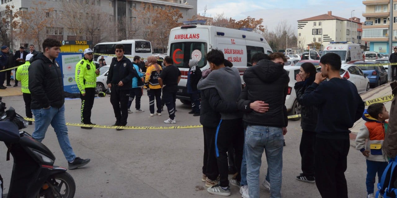 Eve dönüş yolunda kaza: Liseli genç hayatını kaybetti