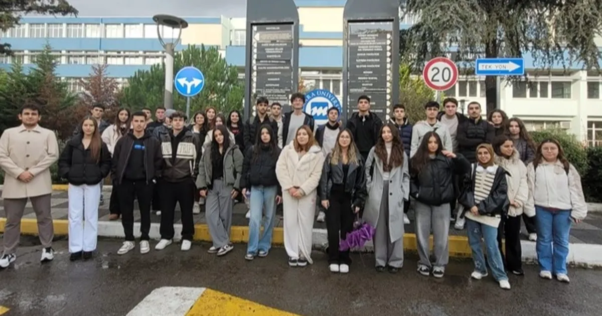 İstanbul Maltepe’de öğrencilere üniversite tanıtım gezileri