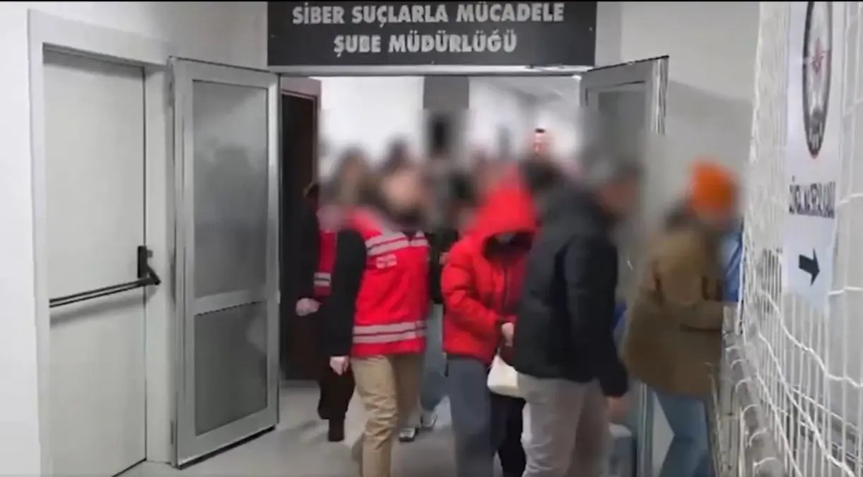 Bakan Yerlikaya’dan Dolandırıcılık Operasyonu