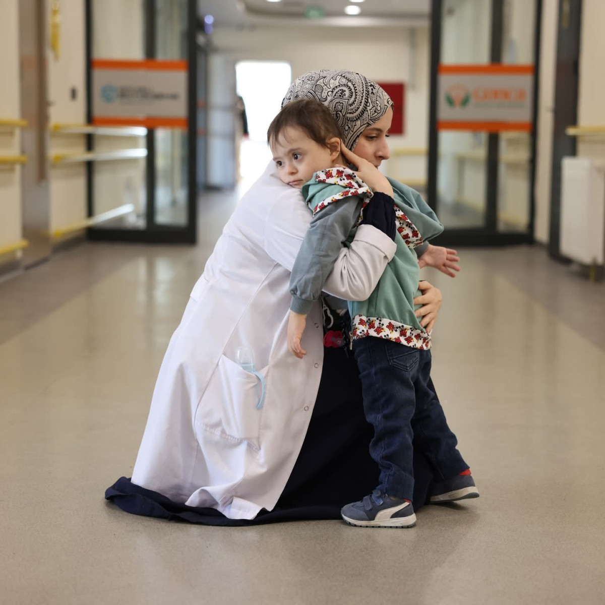 Türkiye'yi Duygulandıran Fotoğrafa Başkan Büyükakın'ın Yorumu